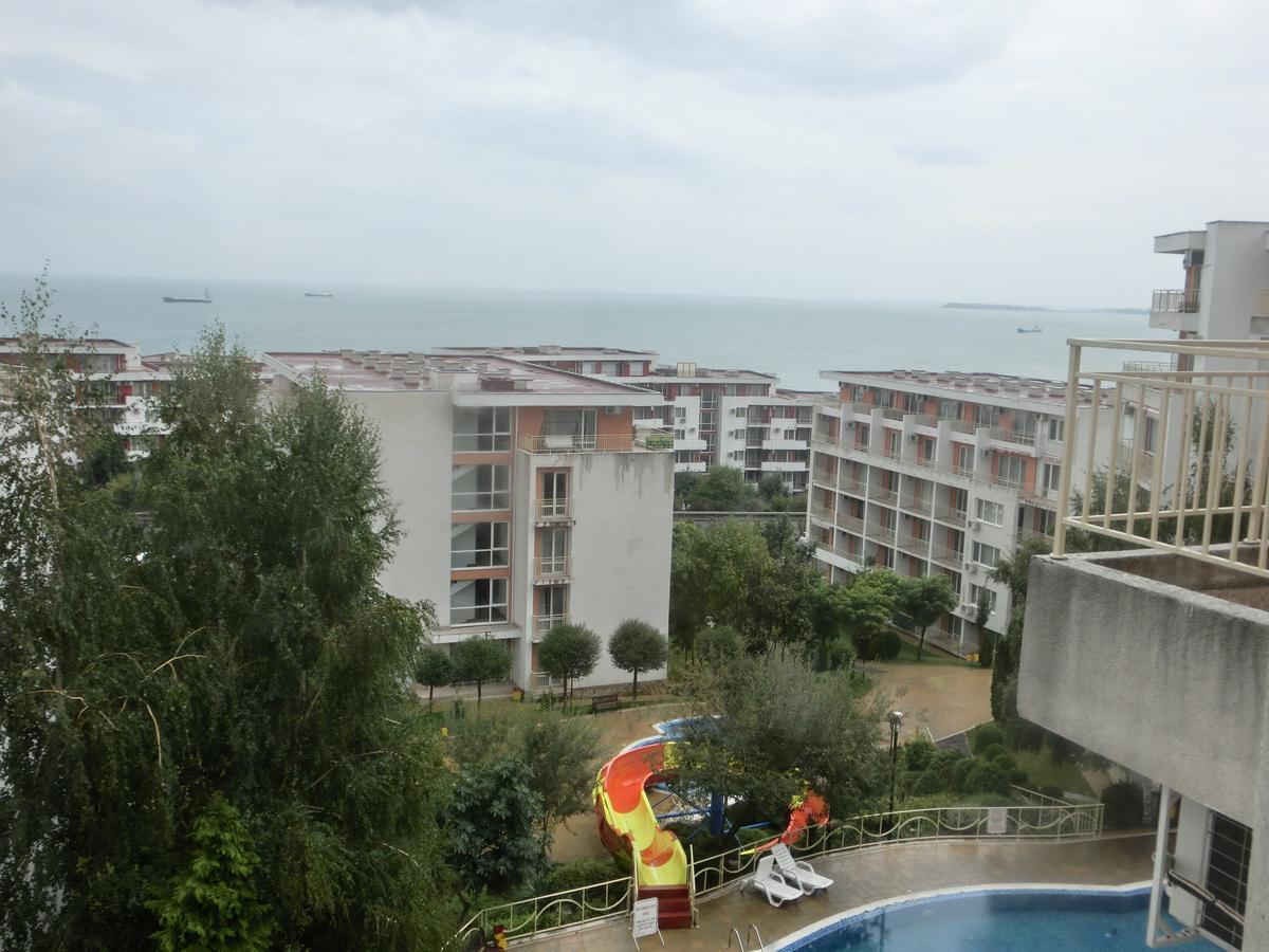 Sea View Crown Apartment On Complex With Pools And Beach, Свети Влас Екстериор снимка