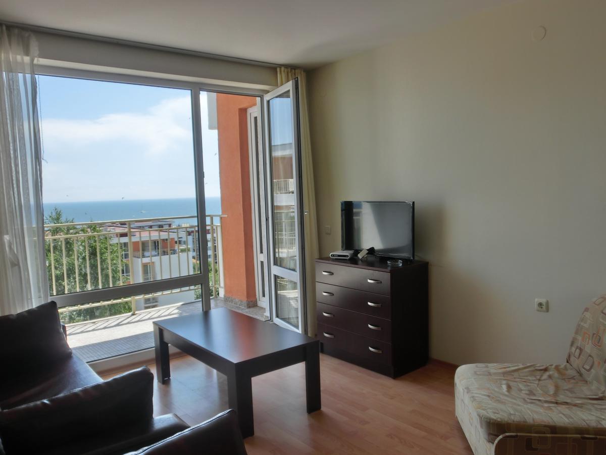 Sea View Crown Apartment On Complex With Pools And Beach, Свети Влас Екстериор снимка